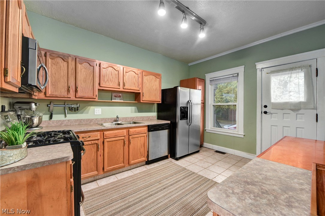 Gordon Ave Allotment - Residential