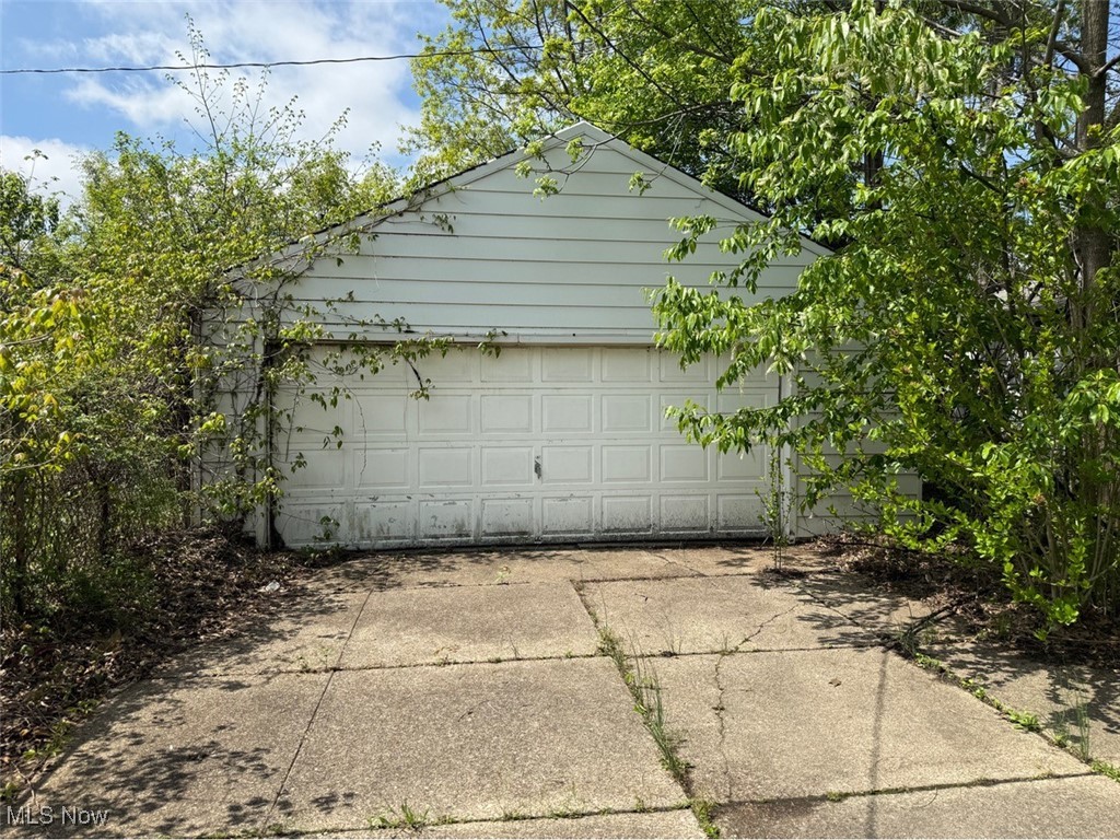 1550 E 172nd Street, Cleveland, Ohio image 27