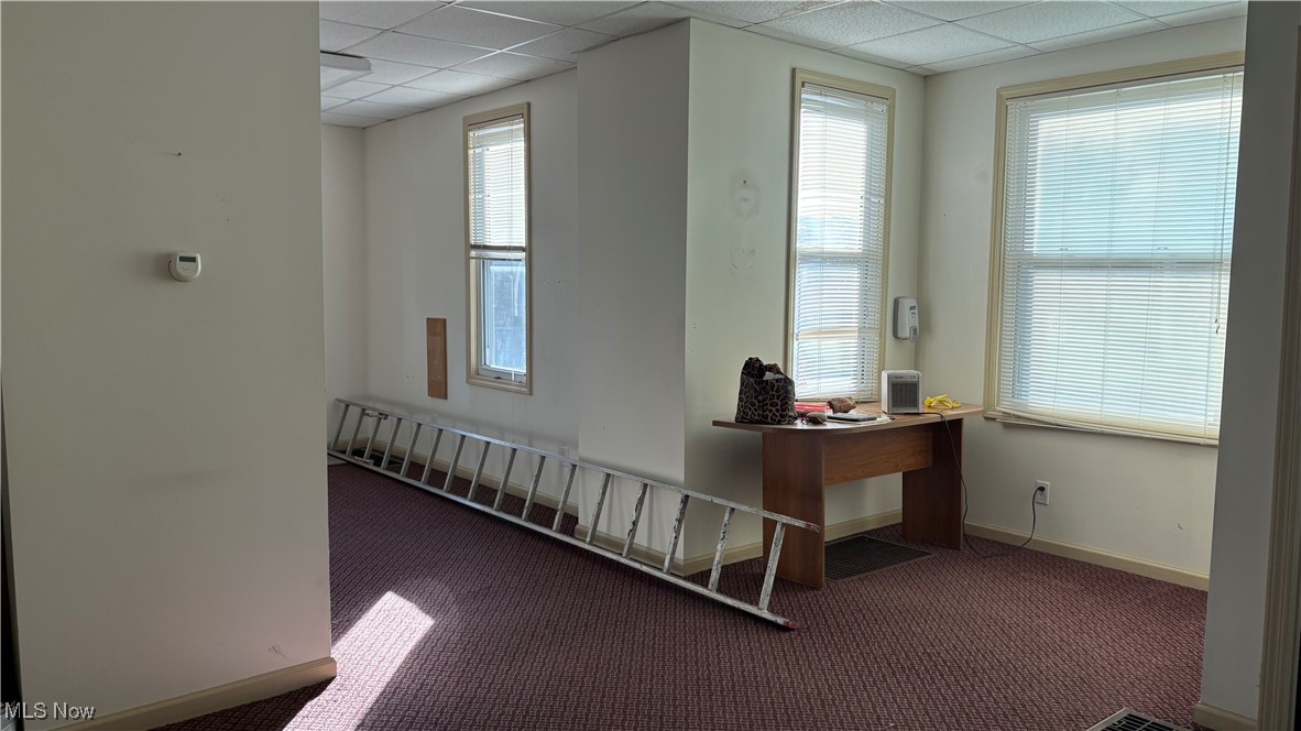 Chamberlins Western - Commercial Sale