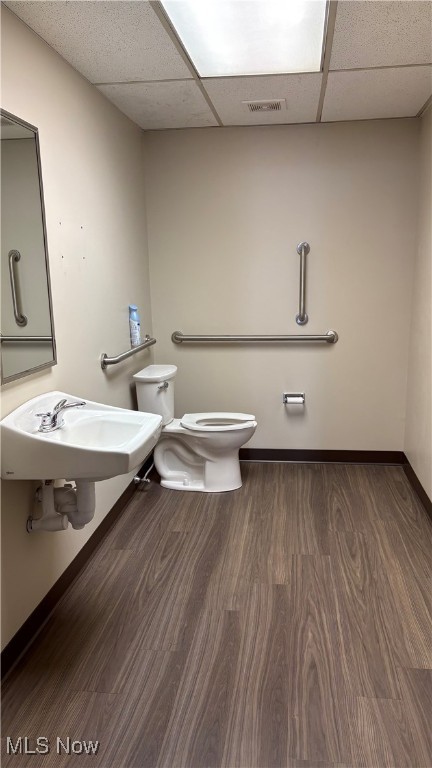 Chamberlins Western - Commercial Sale