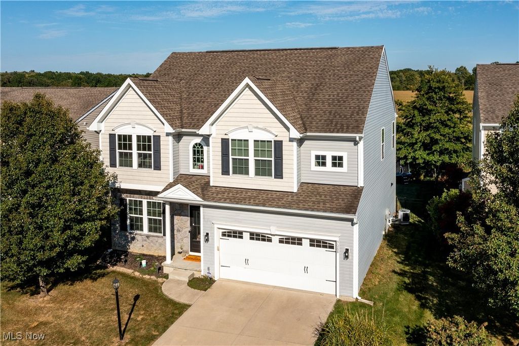 Photo of 9088 Stonegate Circle, North Ridgeville, OH 44039 (MLS # 5168455)