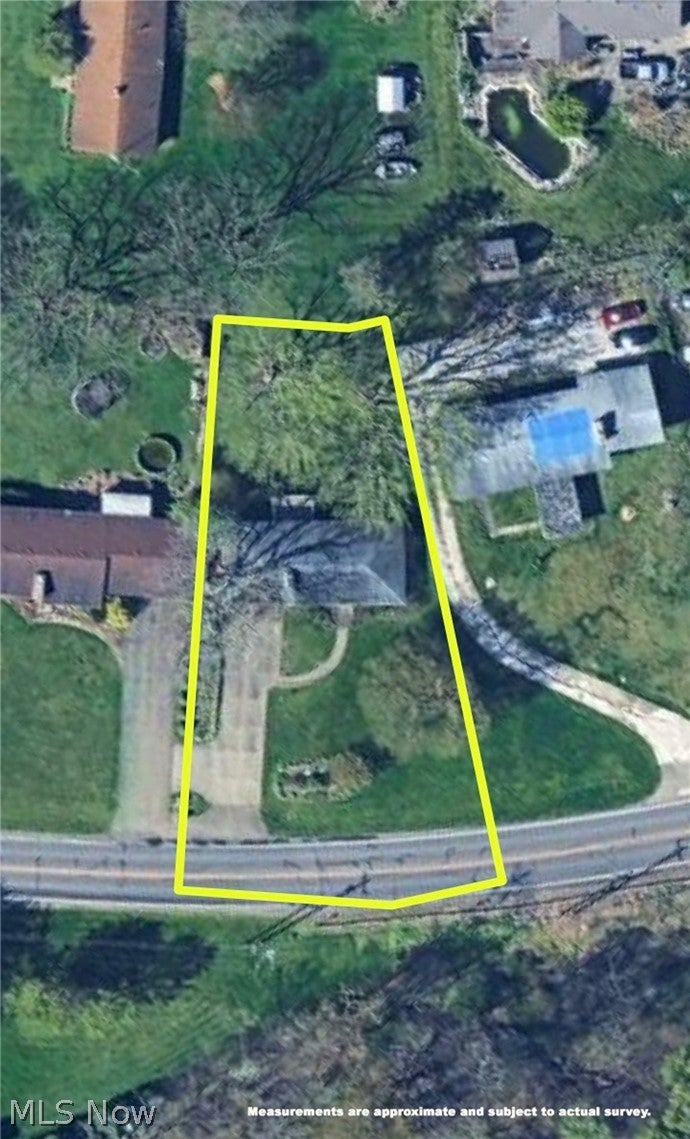 1410 Perry Drive NW