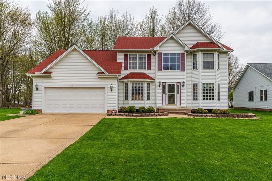 Beautiful house located in Yatchman’s Cove! Wonderfully maintained “Colonial L” with so much to offer! Stove, Microwave, dishwasher, washer and dryer all stay with a 1 yr home warranty. Above ground 18ft diameter pool with newer liner and a shed that is every man’s dream! Rare opportunity, won’t last long!