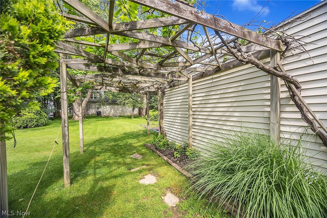 Lyndhurst Manor - Residential