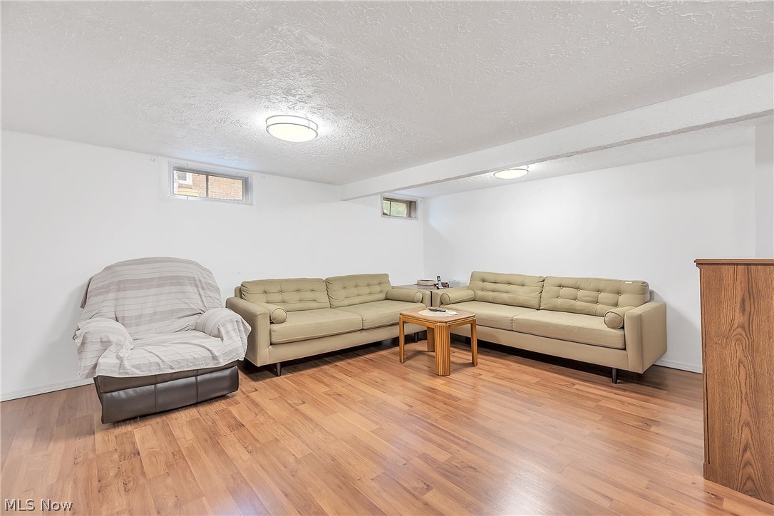 Lyndhurst Manor - Residential