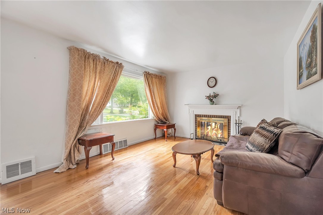 Lyndhurst Manor - Residential