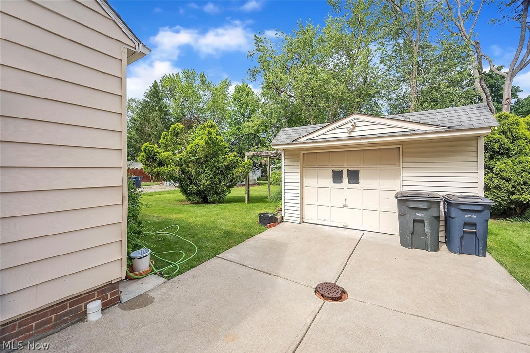 Lyndhurst Manor - Residential