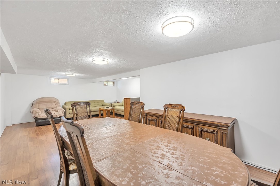 Lyndhurst Manor - Residential