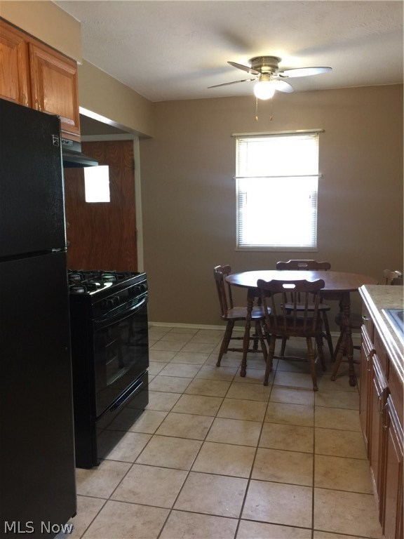 Wyles Brothers Bldg Cos Kemp - Residential Lease