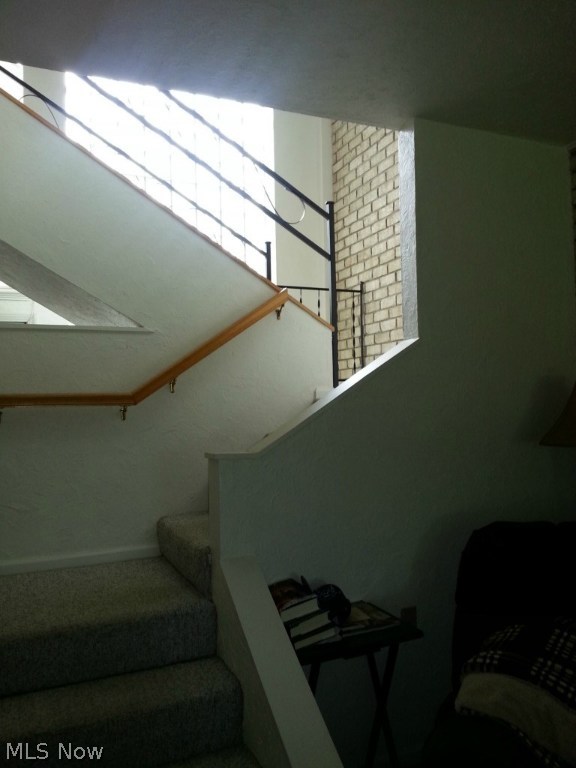 Browder Lane Condo - Residential