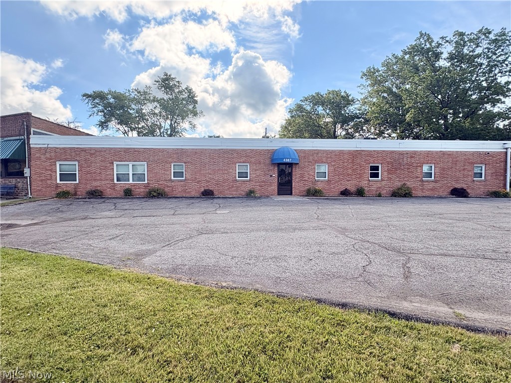 4367 Rocky River Drive