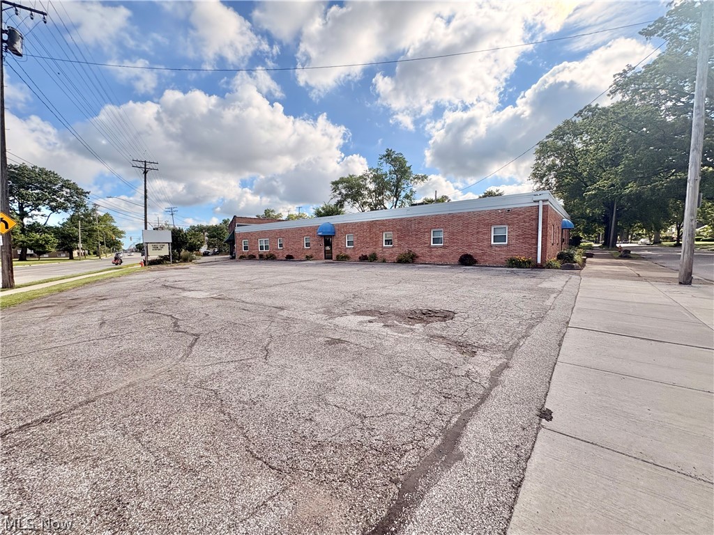 4367 Rocky River Drive