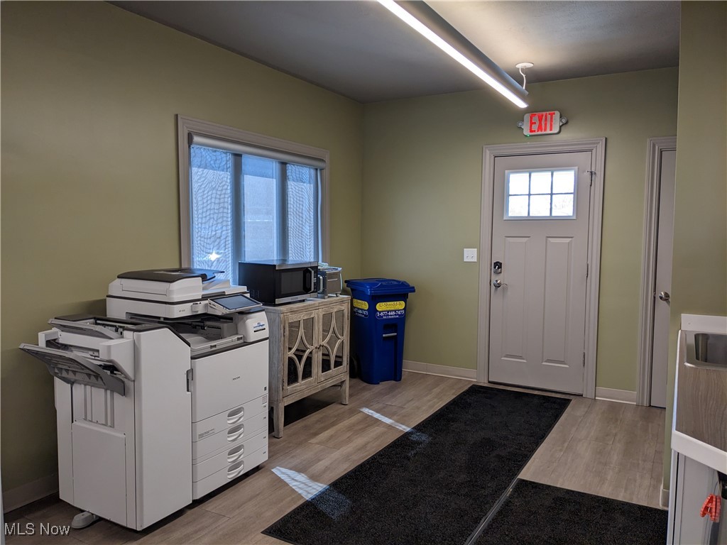City/Wadsworth - Commercial Sale
