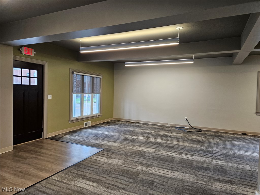 City/Wadsworth - Commercial Sale