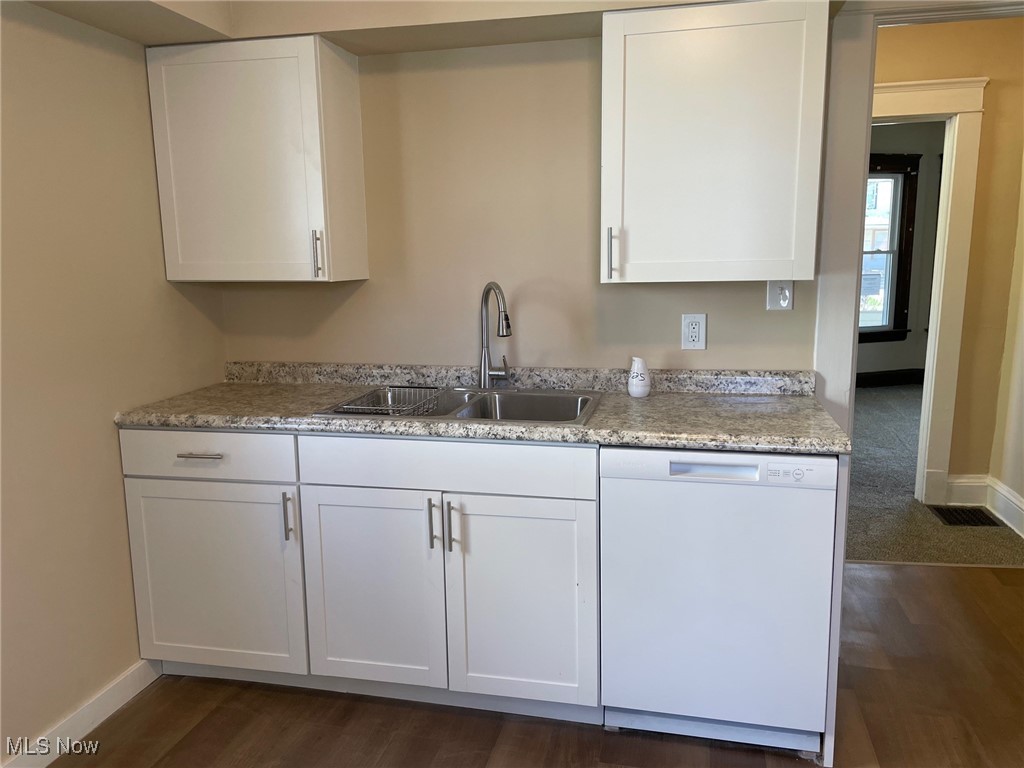 494 Eddy Road, Cleveland, Ohio image 13