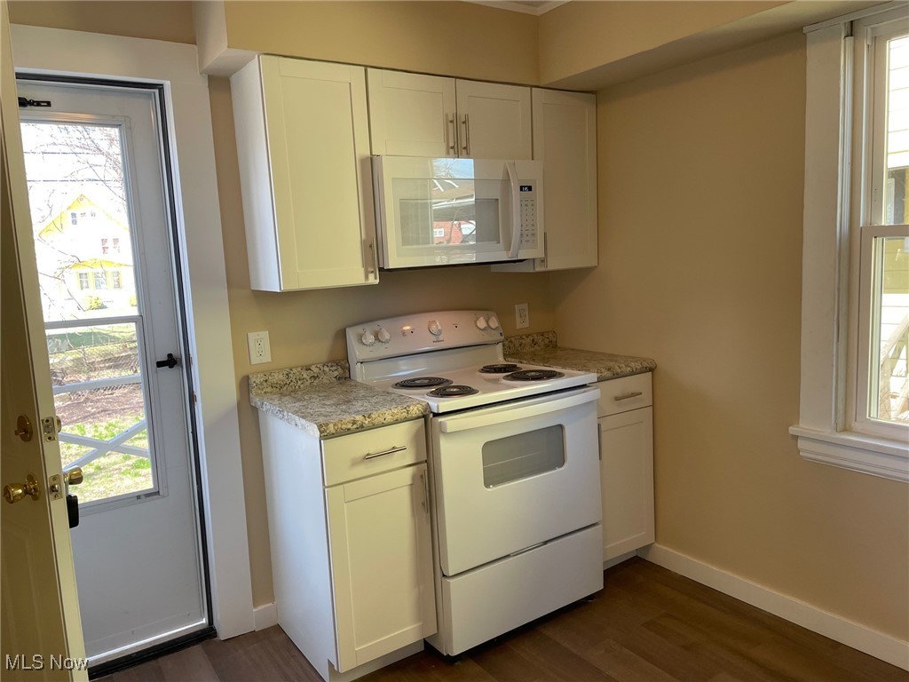 494 Eddy Road, Cleveland, Ohio image 12