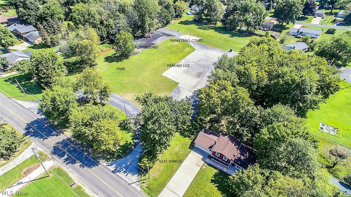 Broken Fence Estate #4 - Residential