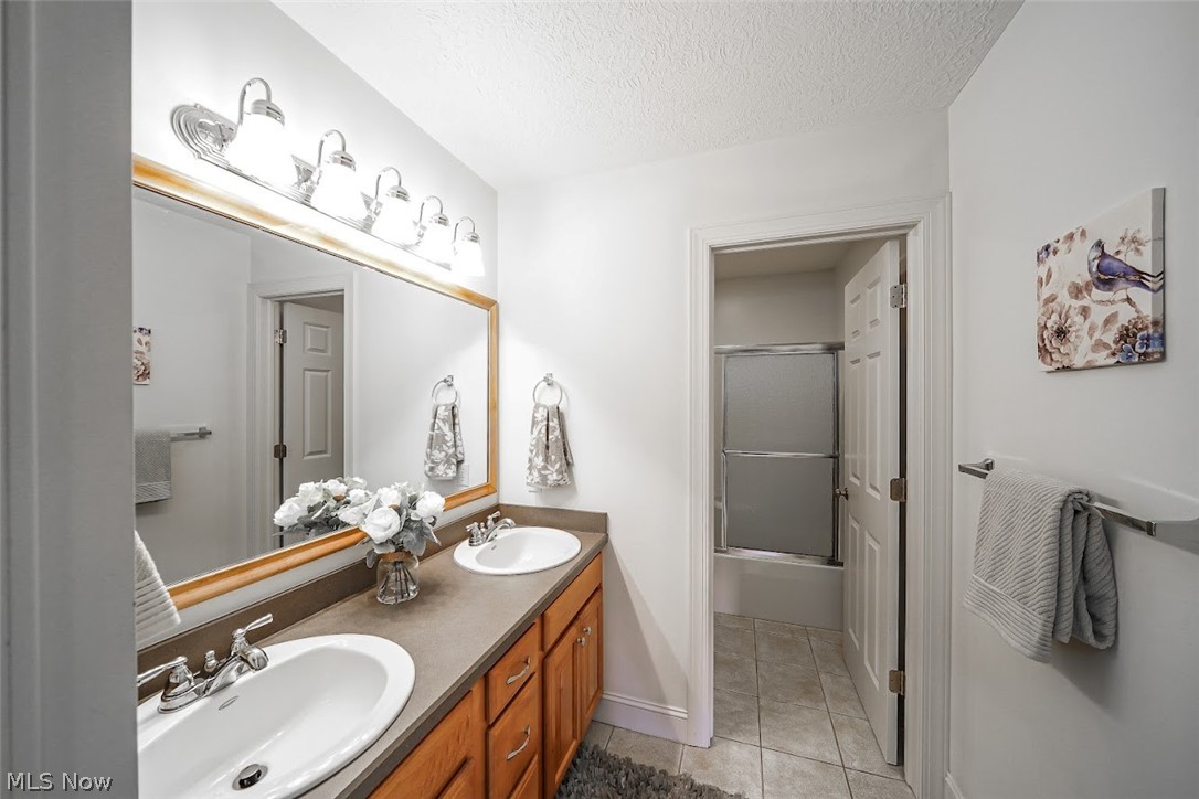 Hawthorn Ph 02 - Residential