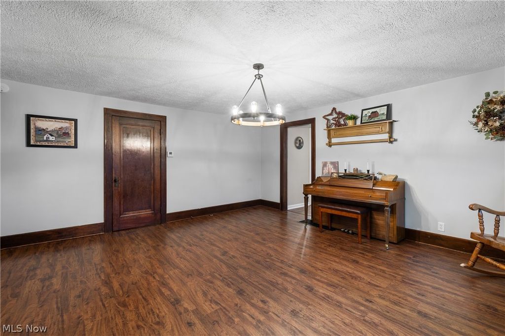 Photo of 423 W Main Street, Dalton, OH 44618 (MLS # 5194710)