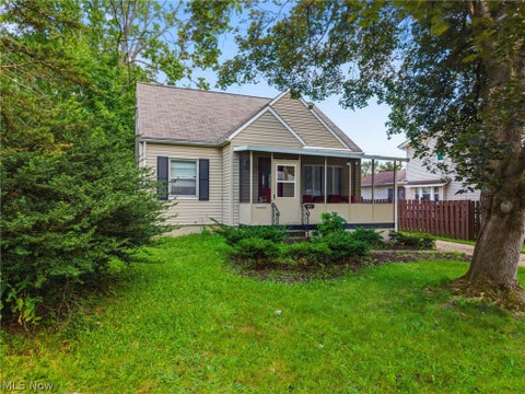 Homes For Sale - 351 Hoover Avenue<br/> Akron, OH 44312