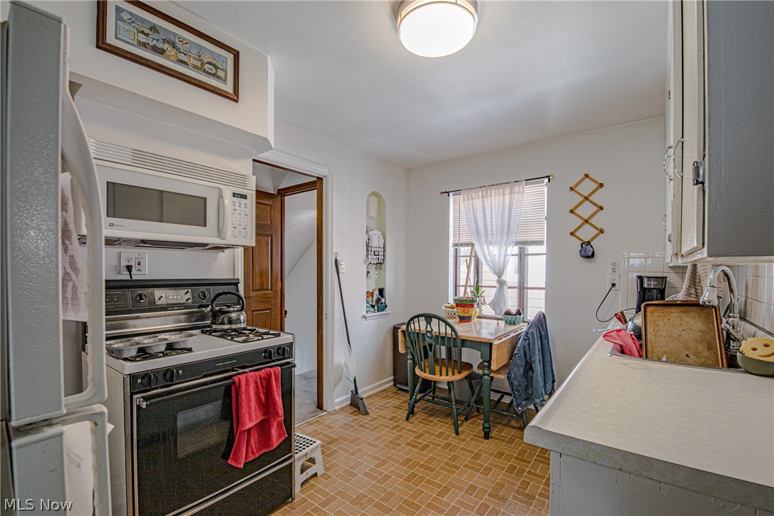 Rockport Sec 08 - Residential Income