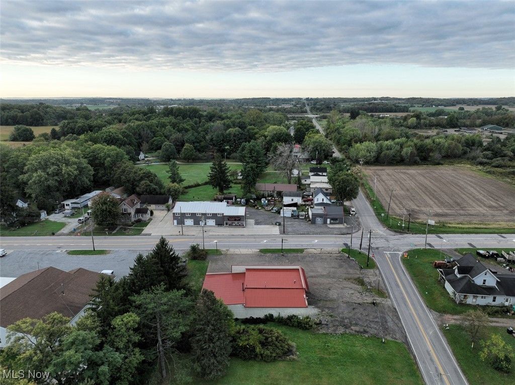 Photo of 14695 Lincoln Street, North Lawrence, OH 44666 (MLS # 5166129)
