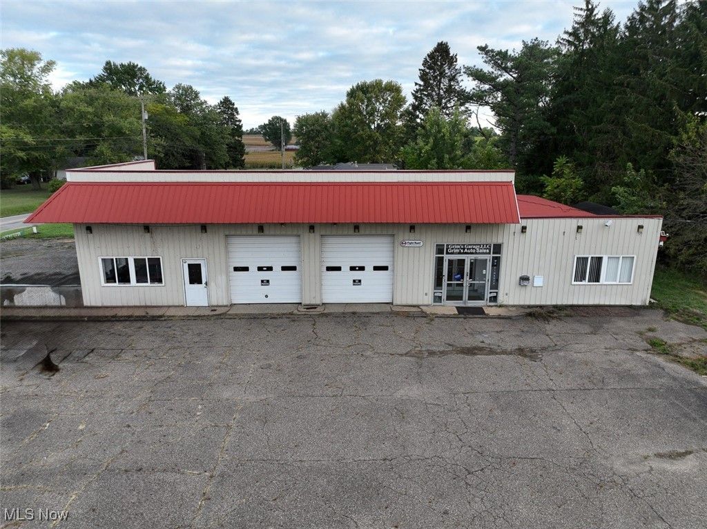 Photo of 14695 Lincoln Street, North Lawrence, OH 44666 (MLS # 5166129)