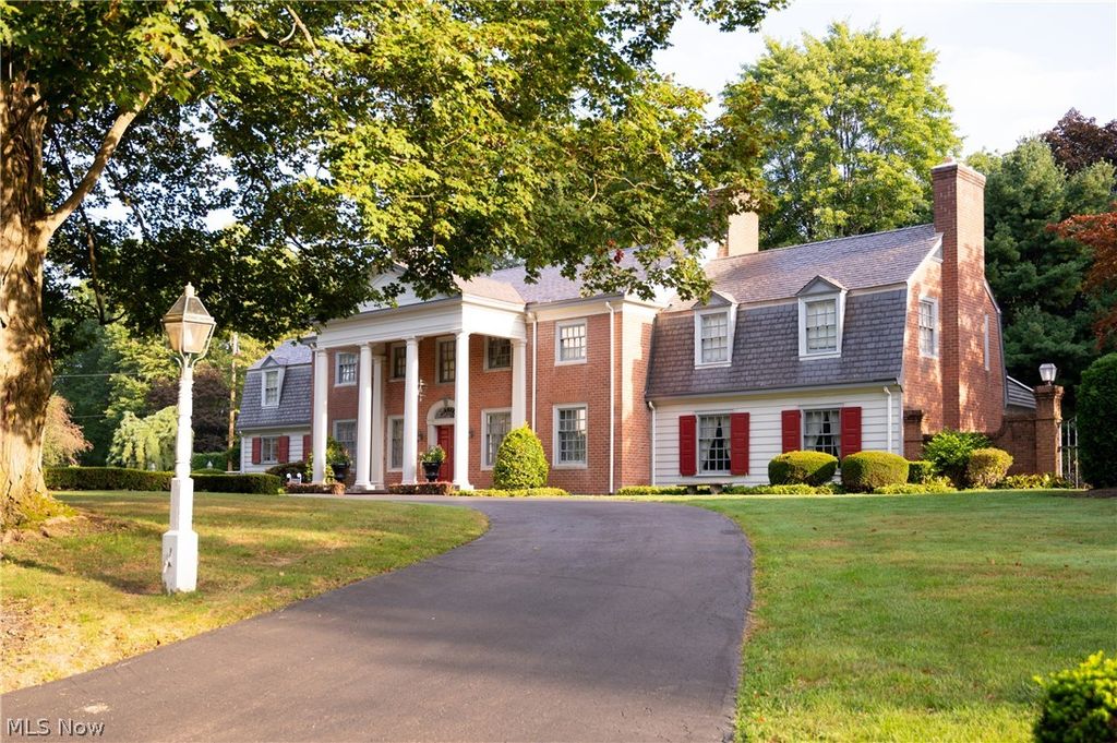 Photo of 4225 Stratford Road, Boardman, OH 44512 (MLS # 5194356)