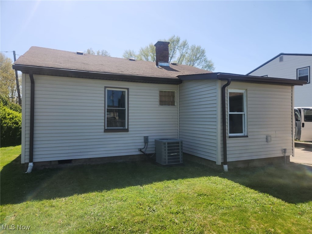 121 Shelton Boulevard, Eastlake, Ohio image 18