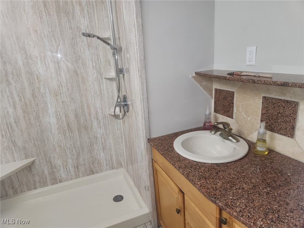 121 Shelton Boulevard, Eastlake, Ohio image 14