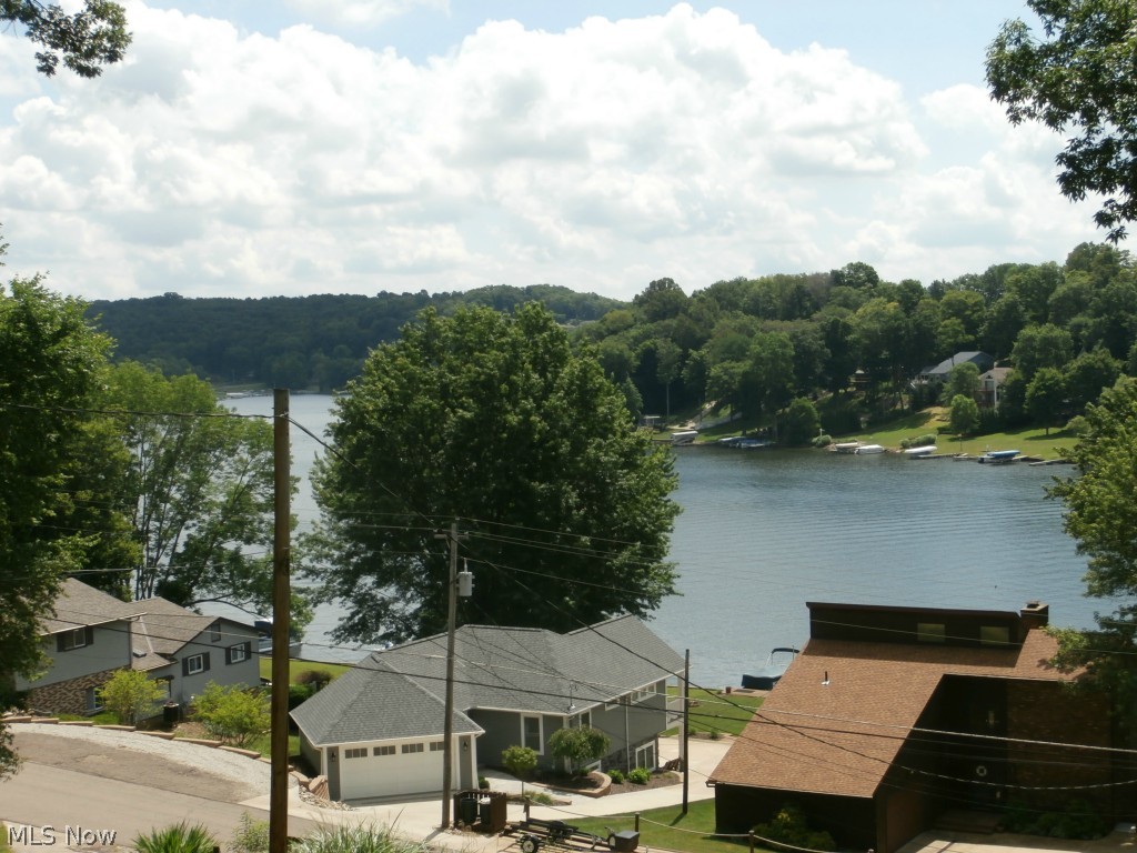 LAKE MOHAWK - Residential