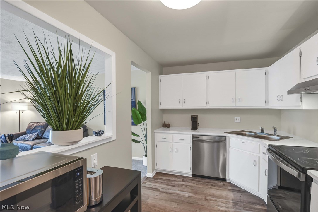 2021 King James Parkway 102