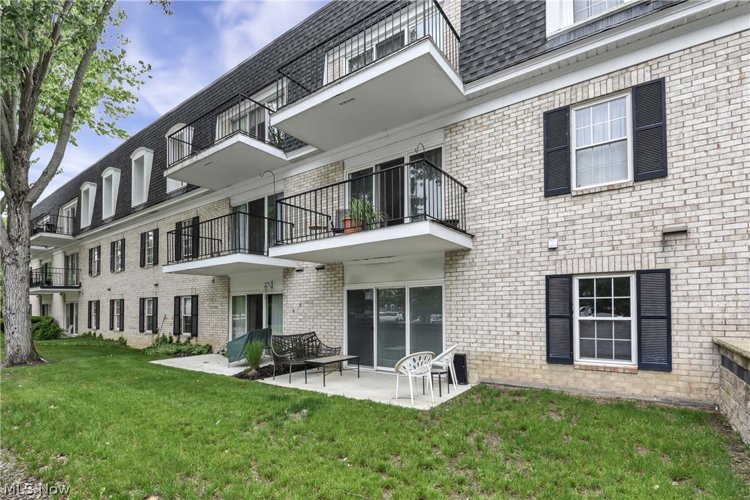 2021 King James Parkway 102