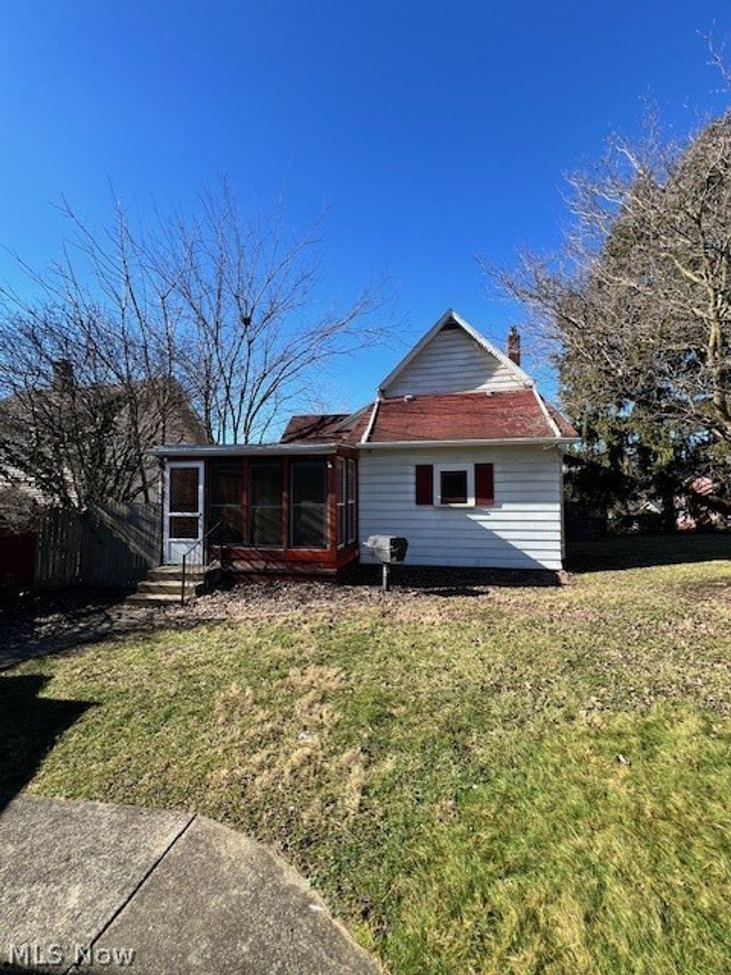 Photo of 1636 Gibbs Avenue NE, Canton, OH 44705 (MLS # 5194079)