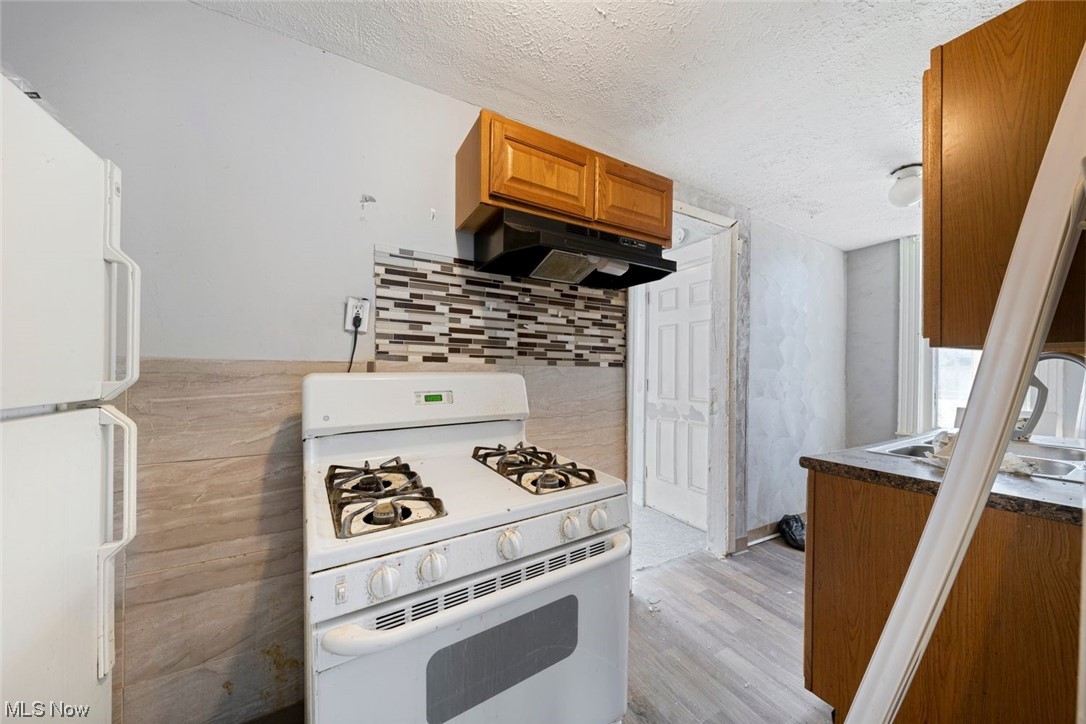 Streater & Adams - Residential Income