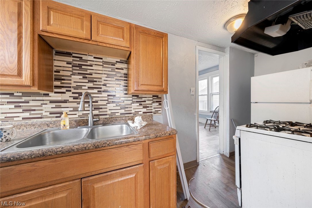 Streater & Adams - Residential Income