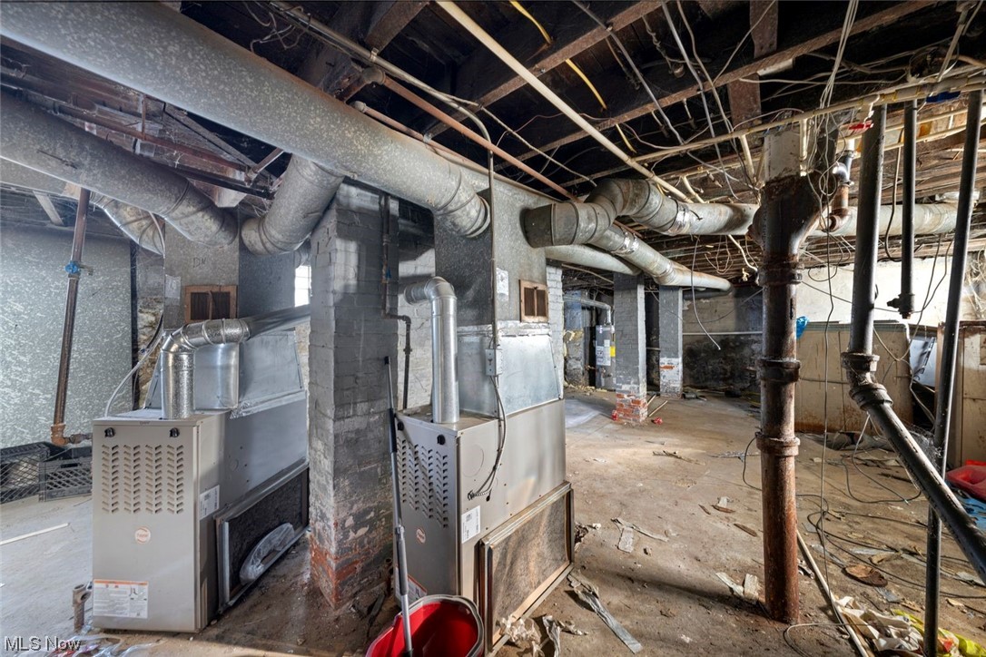 Streater & Adams - Residential Income