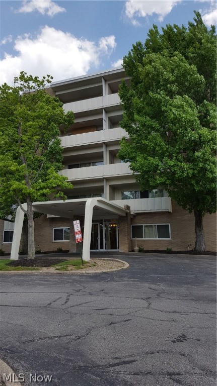 Cliff Towers - Residential