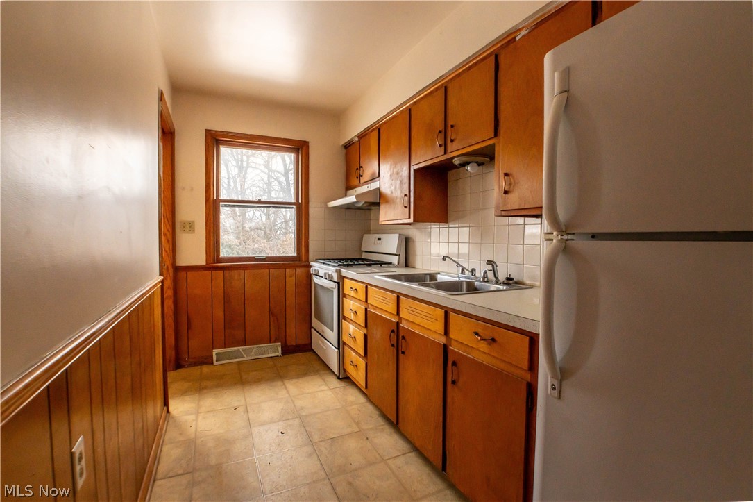 Summit Hill - Residential Income