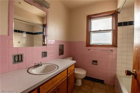 Tiny photo for 1062 Saxon Avenue, Akron, OH 44314 (MLS # 5185375)