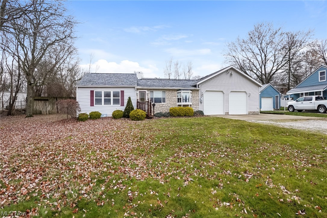 Discover the perfect blend of investment potential and homeowner delight in this beautiful Ranch-style home. Boasting 2 bedrooms and 1 bath, this residence is an ideal canvas for both investors and owner-occupants. Step inside to find a spacious and inviting eat-in kitchen, providing a perfect setting for family meals or entertaining guests. A finished basement offers additional flexibility, whether you envision it as a recreation area, home office, or extra living space. Don't miss out—schedule your showing today to experience the charm and potential of this ranch-style gem.