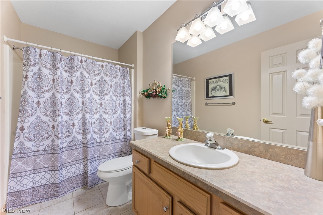 Country Club Square Condos - Residential