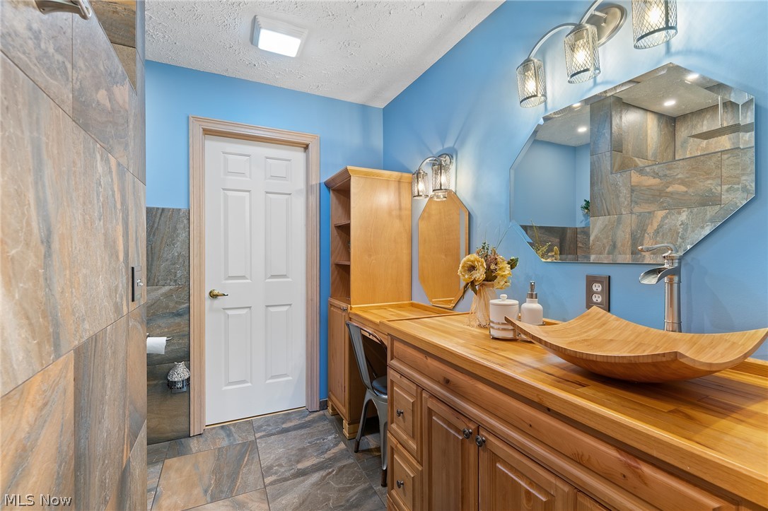 Country Club Square Condos - Residential