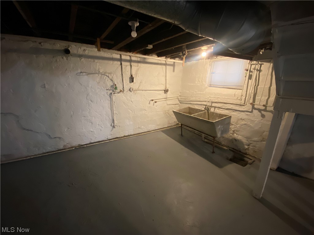 Hiram M & Charity B Townsends - Residential Income