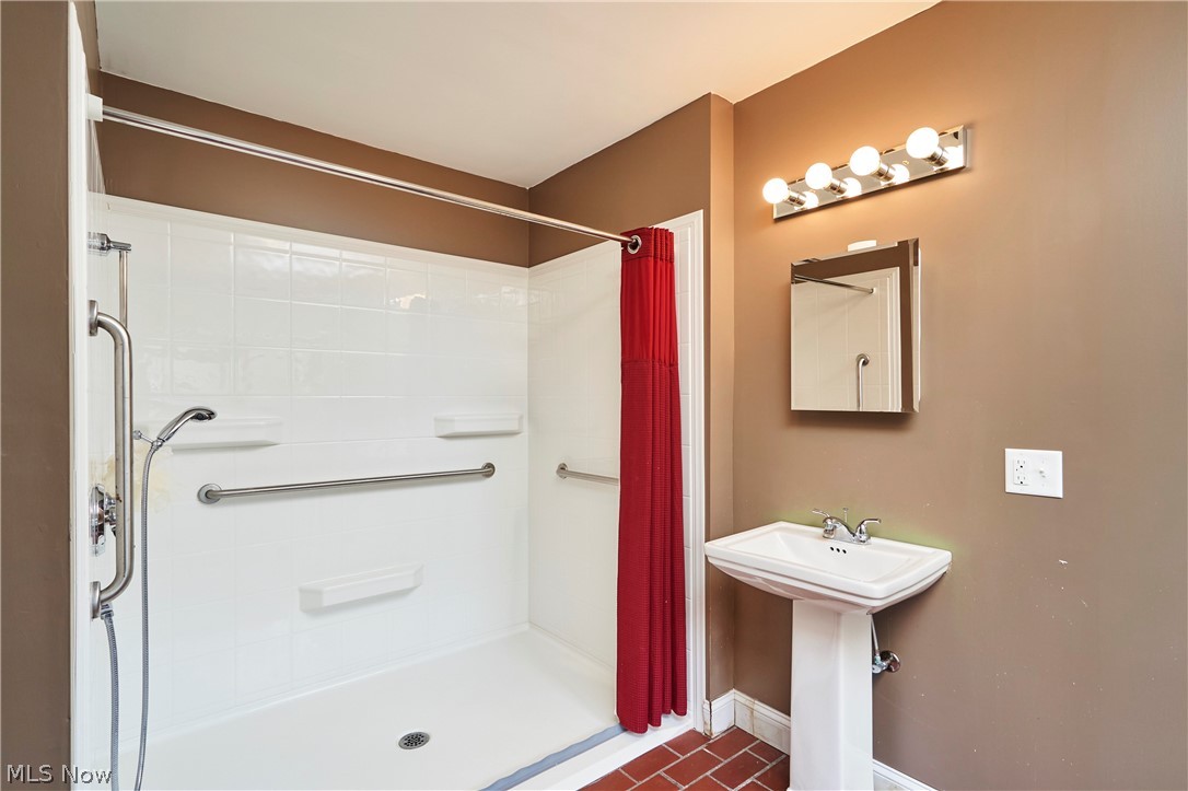 Ridgewood Historical District - Residential