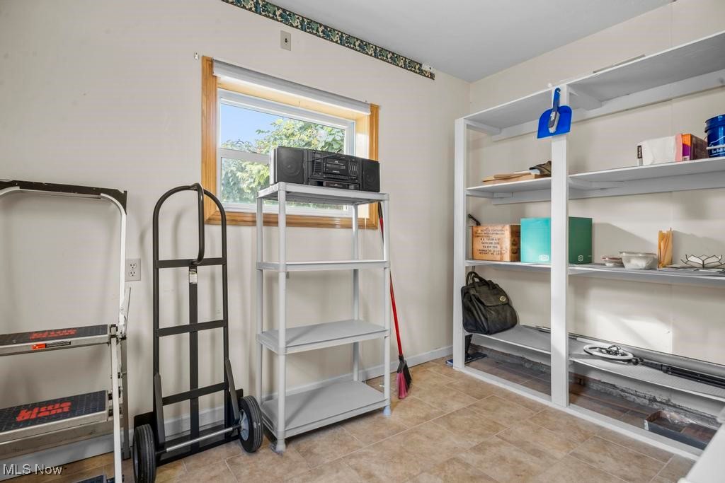 Vermilion, Ohio 44089, United States, 3 Bedrooms Bedrooms, ,1 BathroomBathrooms,Residential,Active,225405