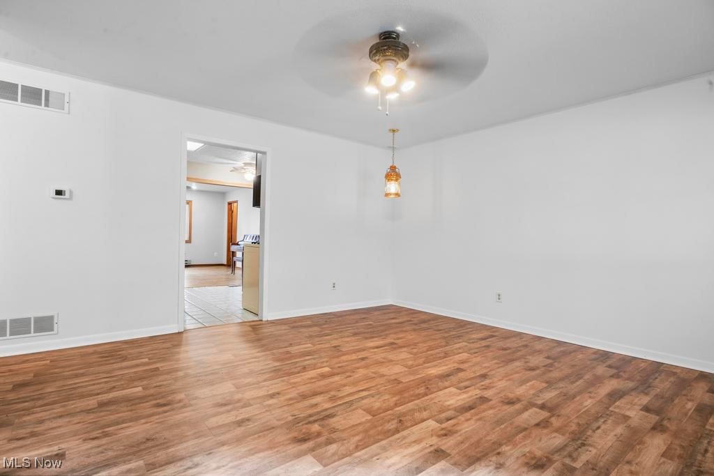 Vermilion, Ohio 44089, United States, 3 Bedrooms Bedrooms, ,1 BathroomBathrooms,Residential,Active,225405