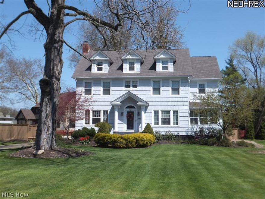 Beautiful 3 story with many updates. Dramatic entrance when welcoming family & friends to parties & events. Huge living room w/gas fireplace, formal dining room, family room, lovely kitchen w/all appliances, pantry, eat-at bar w/3 stools & first floor laundry. 2nd floor has 3 bedrooms, 2 full baths & cedar closet. Third floor has bedroom, full bath plus two other rooms. Full basement w/glass block windows. Double garage, fenced yard, newer windows & storms, ADT security system, newly painted inside & out. Exquisite woodwork,  leaded glass windows & so much more.