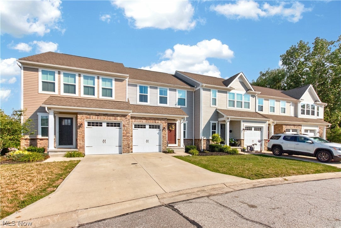 1195 Meadow Run