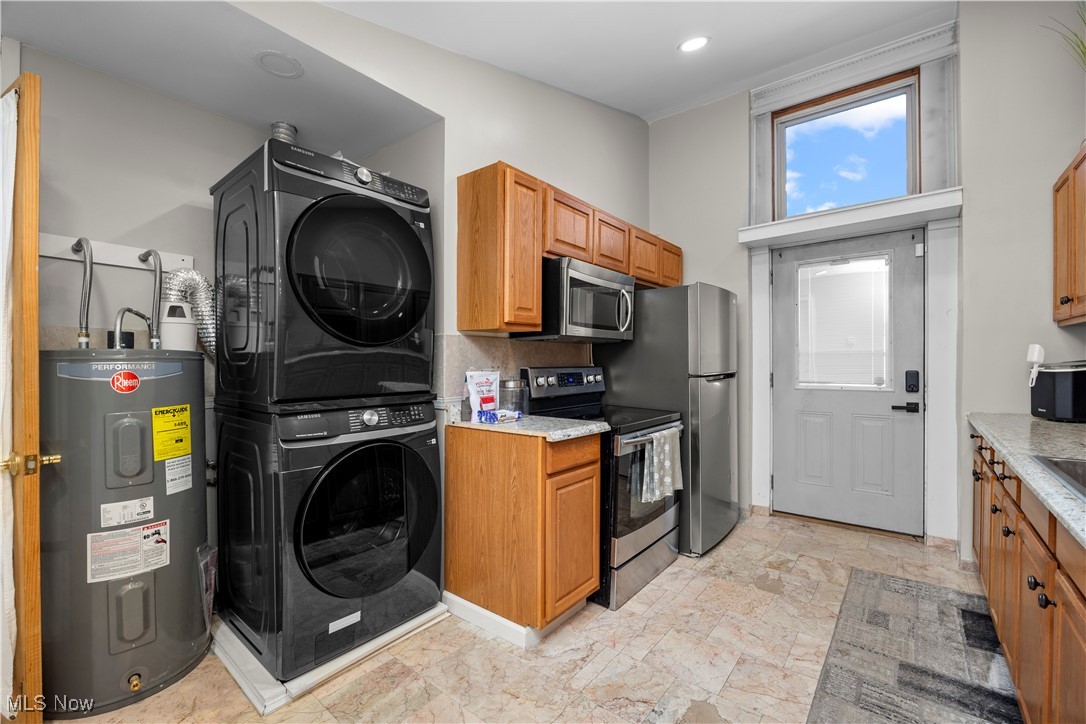 Lorain, Ohio 44052, United States, ,Commercial,Active,241611